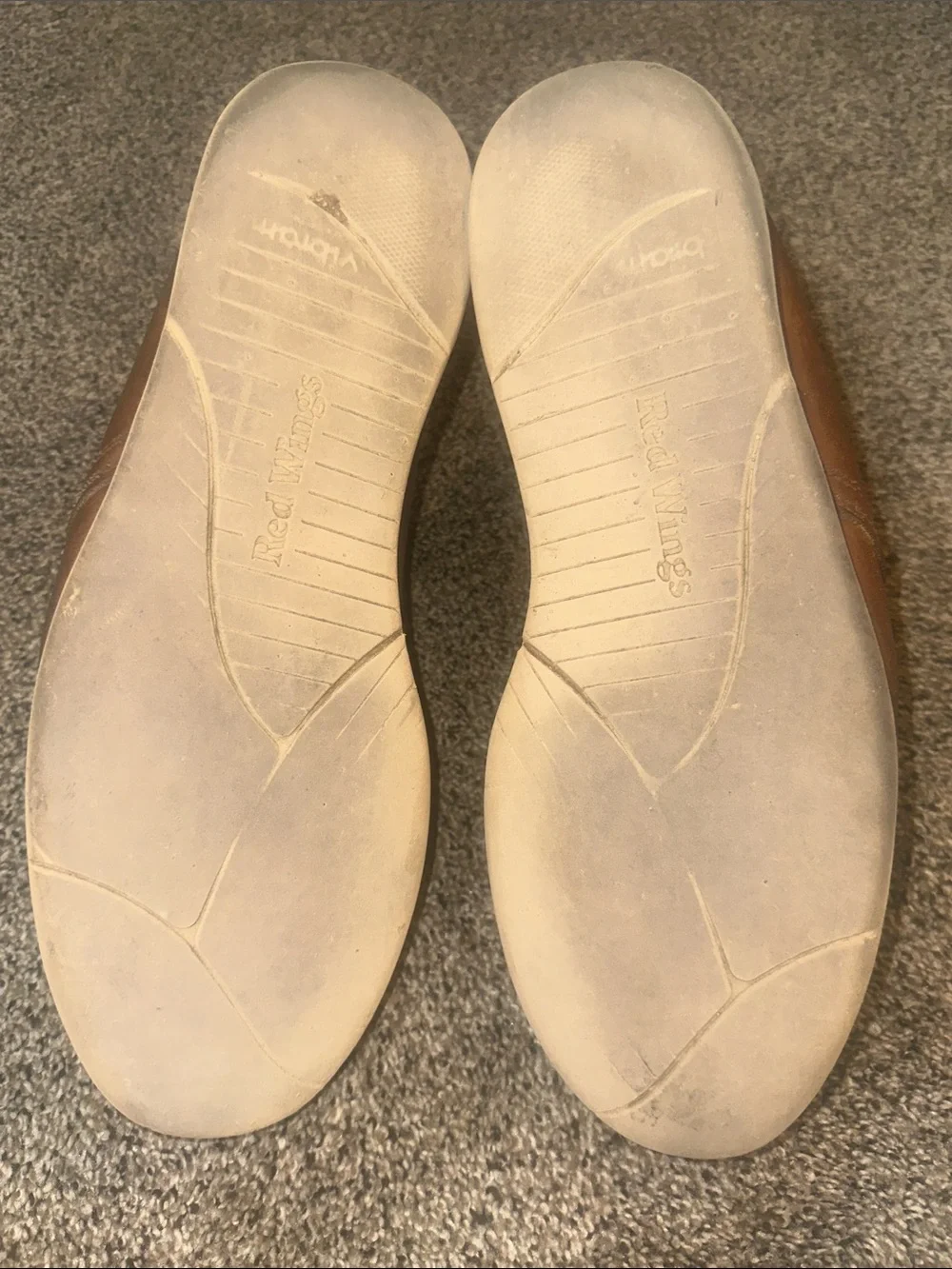 Red Wing Shoes Tan Leather Chukka Boots